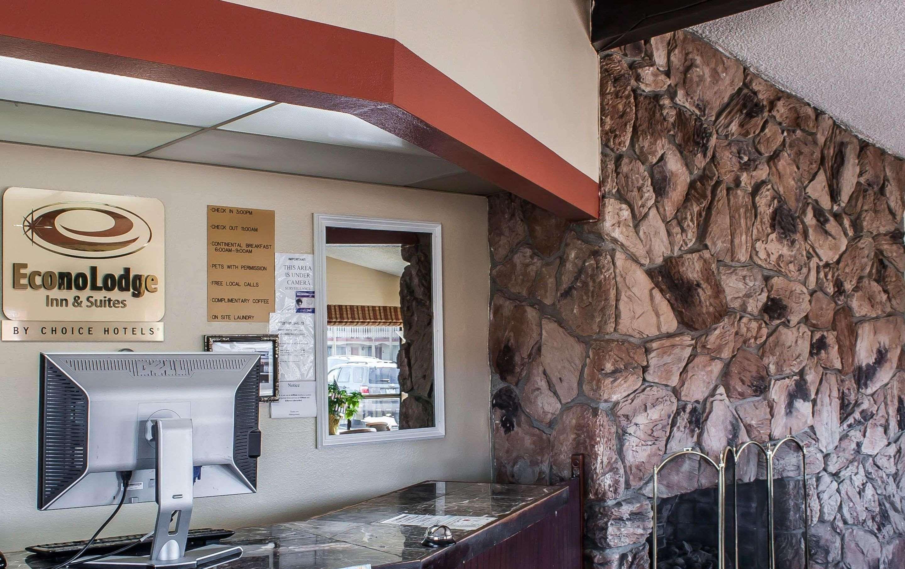Econo Lodge Inn & Suites Hoquiam Buitenkant foto