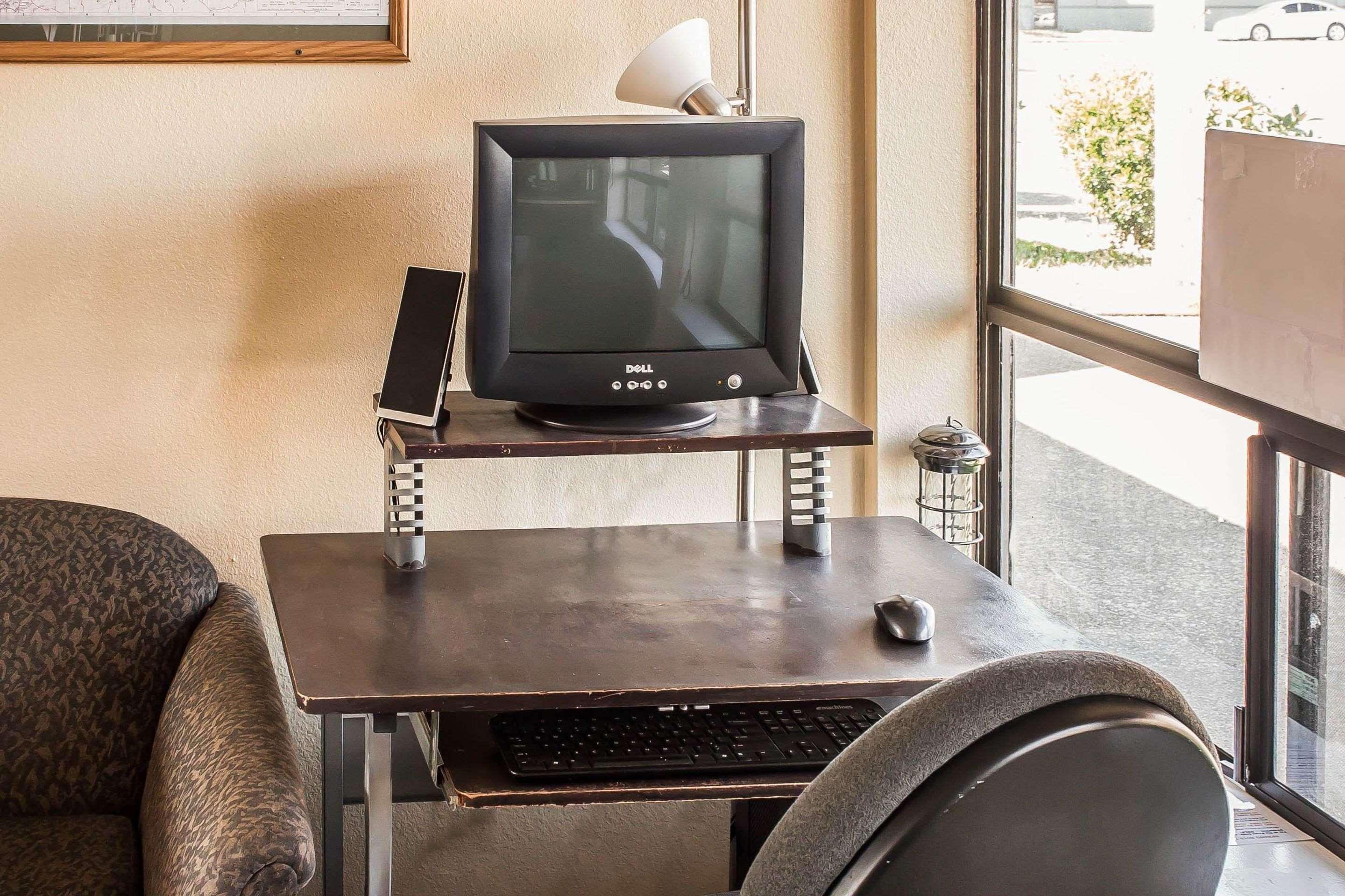 Econo Lodge Inn & Suites Hoquiam Buitenkant foto