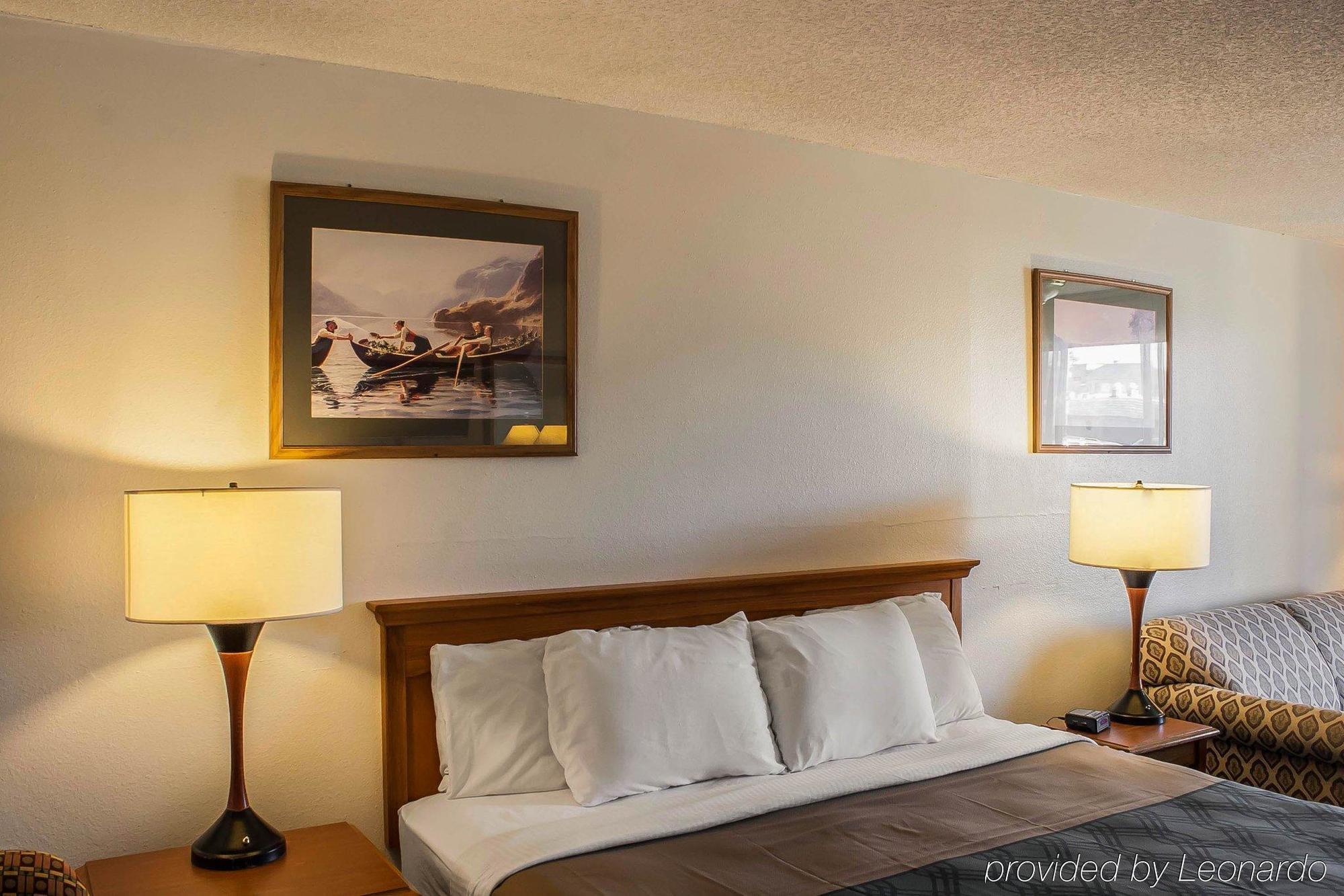 Econo Lodge Inn & Suites Hoquiam Buitenkant foto